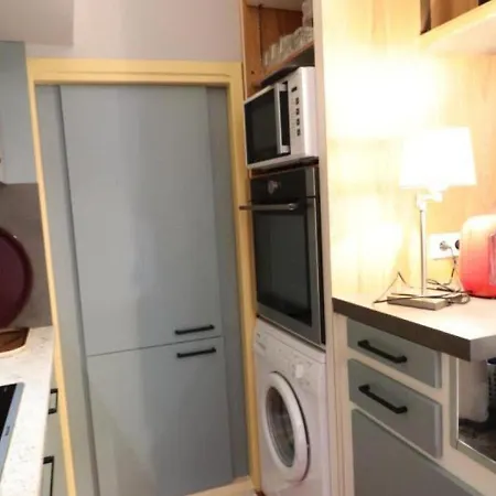 Gite Saint-flour, 3 Pieces, 5 Personnes - Fr-1-742-234 Casa de Férias