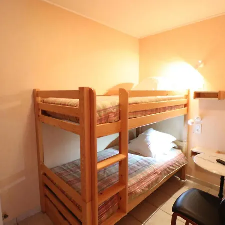 Casa de Férias Gite Saint-flour, 3 Pieces, 5 Personnes - Fr-1-742-234 Saint-Flour (Cantal)