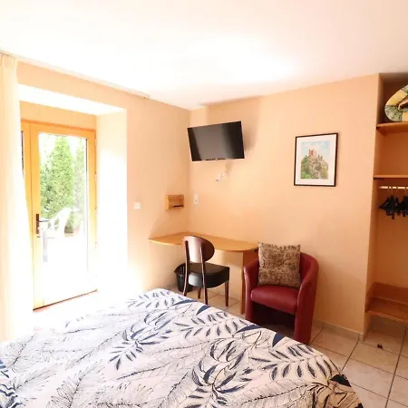 Casa de Férias Gite Saint-flour, 3 Pieces, 5 Personnes - Fr-1-742-234 Saint-Flour (Cantal)